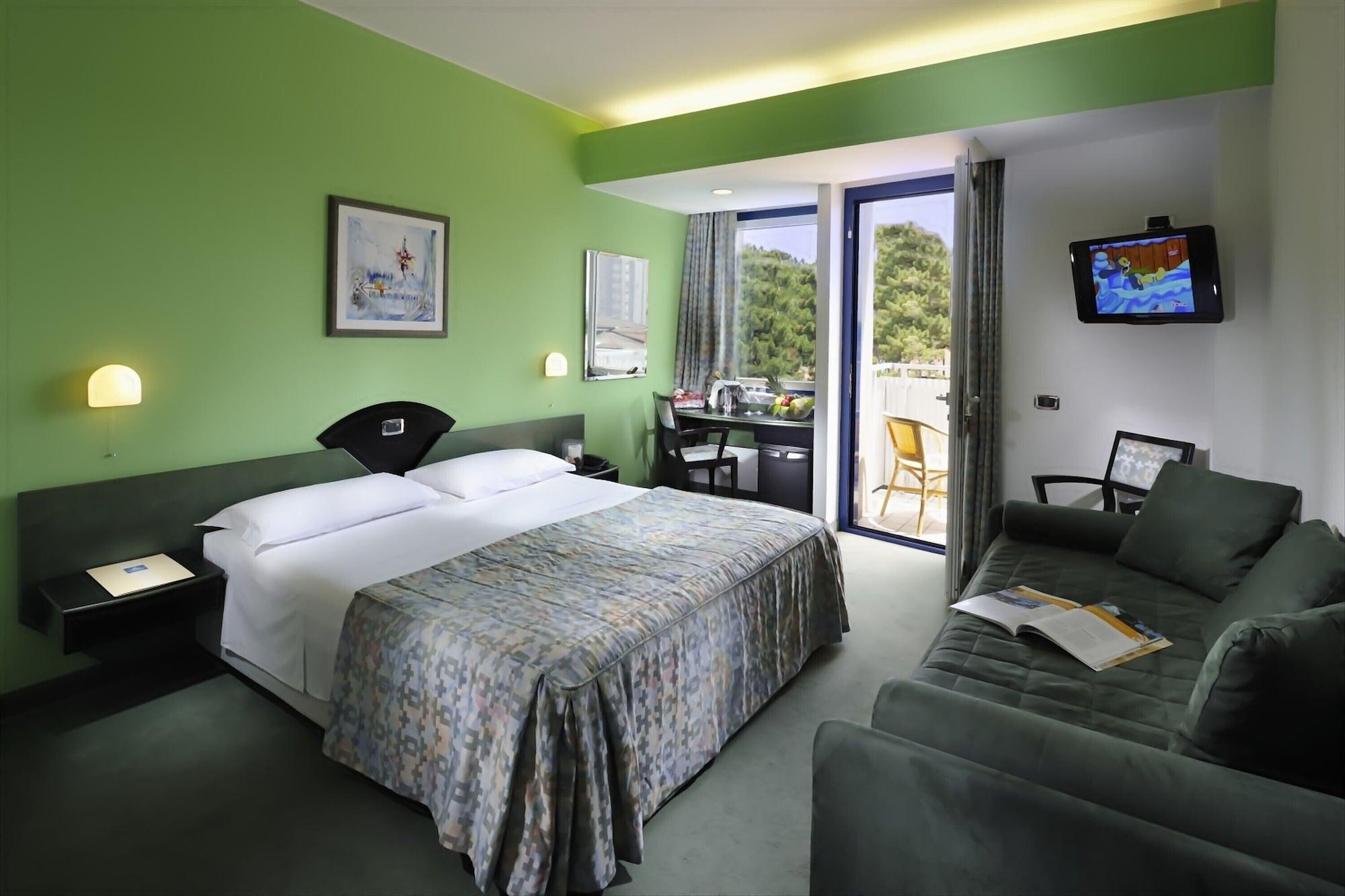 Hotel Medusa Splendid リニャーノ・サッビアドーロ エクステリア 写真