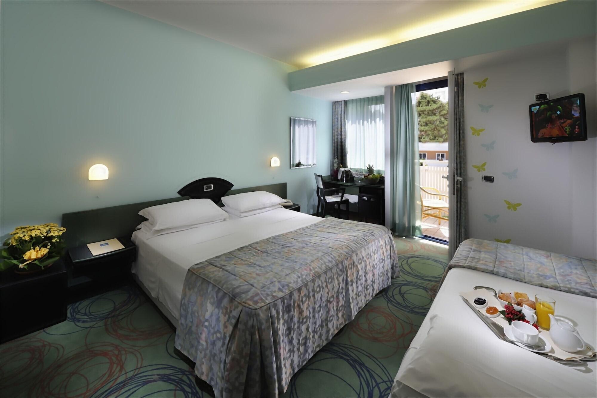 Hotel Medusa Splendid リニャーノ・サッビアドーロ エクステリア 写真