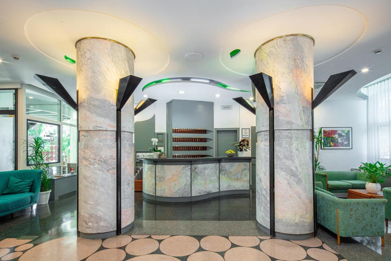 Hotel Medusa Splendid リニャーノ・サッビアドーロ エクステリア 写真
